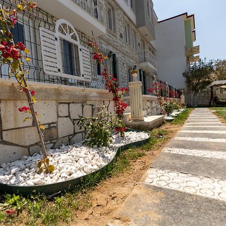 Vina Garden Hotel Tenedos Buitenkant foto